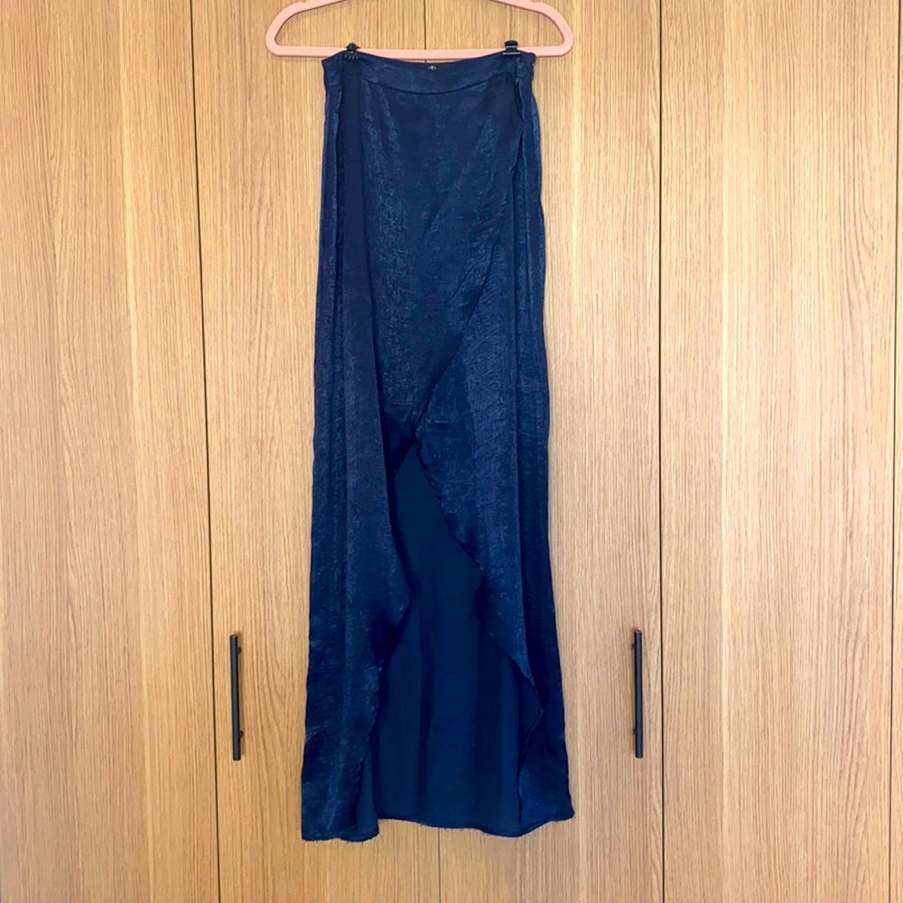 Dark blue high low skirt